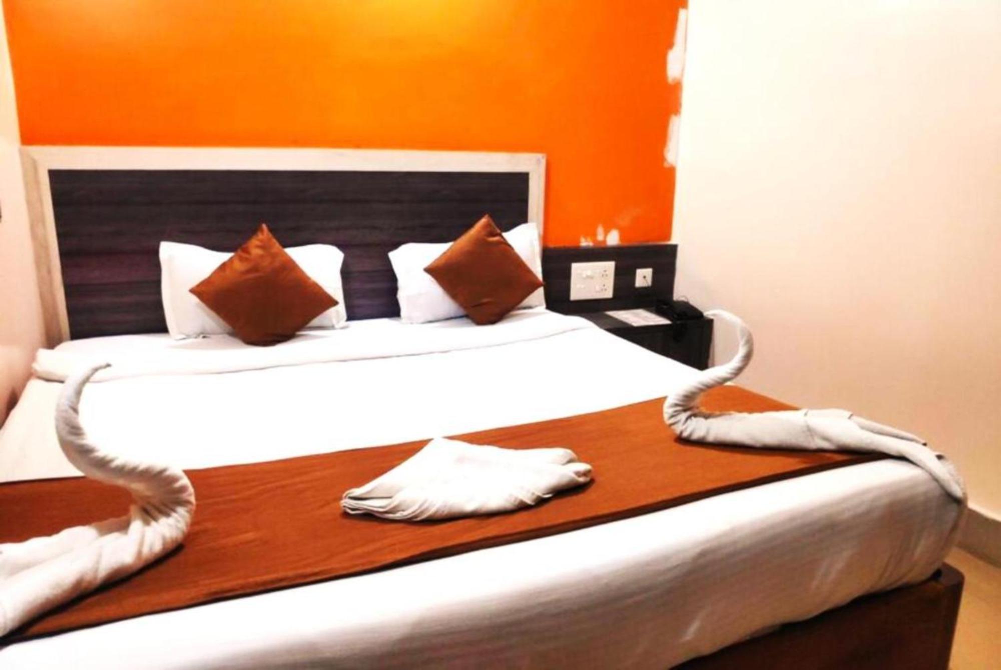 Hotel Krishna Residency Puri Near Sea Beach Best Choice Of Travellers By Morservices Екстериор снимка