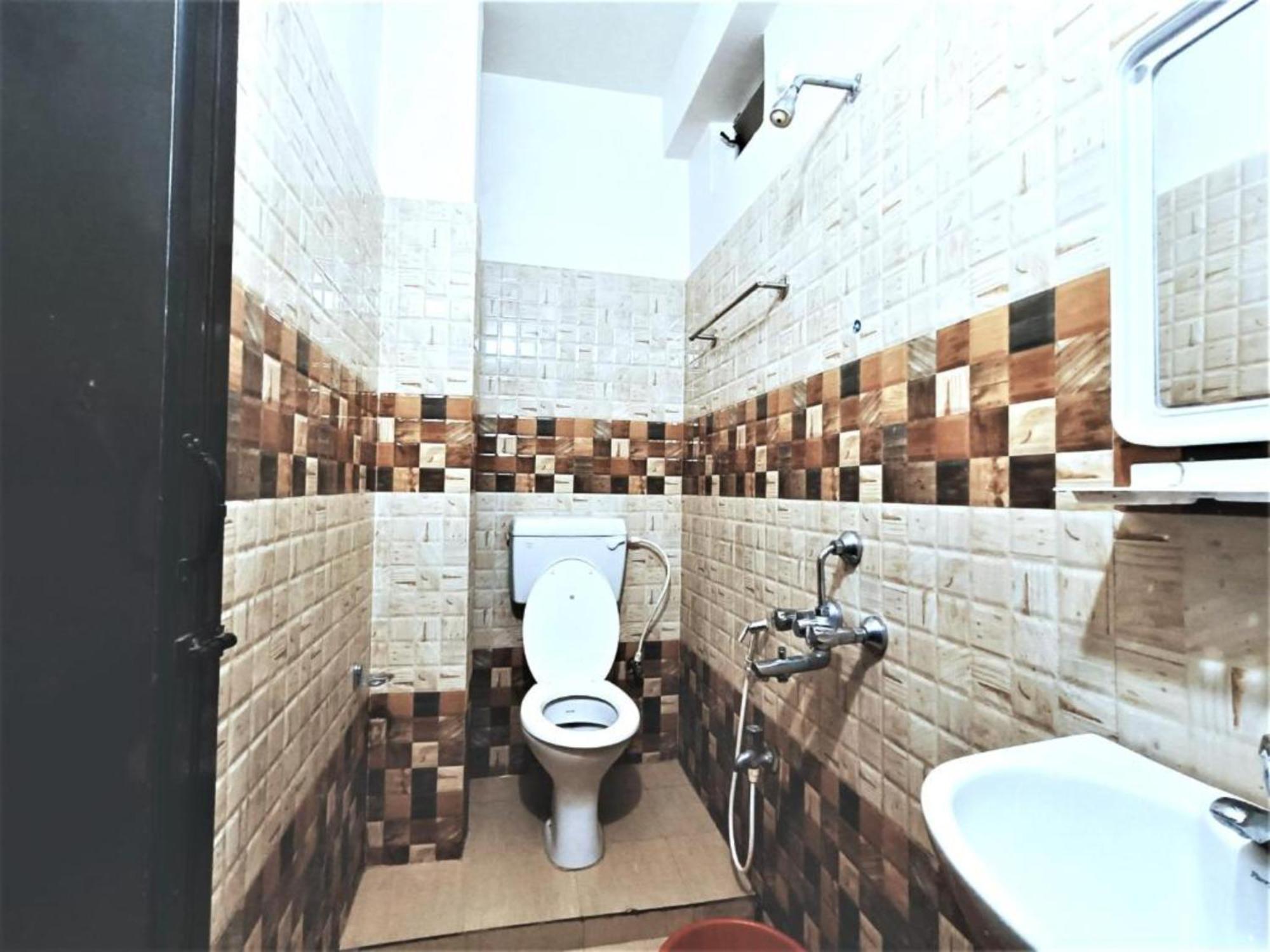Hotel Krishna Residency Puri Near Sea Beach Best Choice Of Travellers By Morservices Екстериор снимка